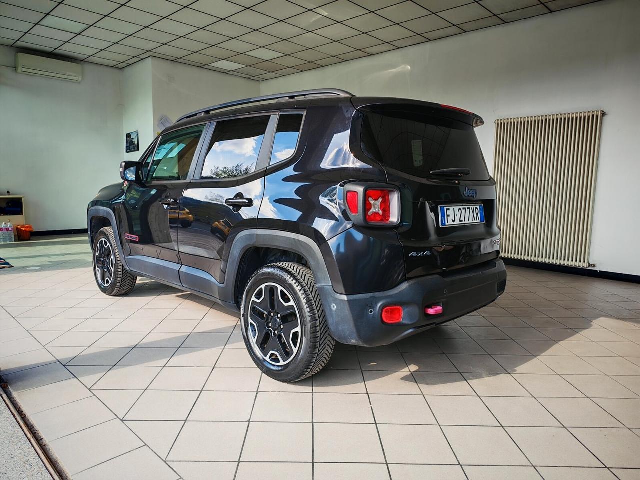 Jeep Renegade 2.0 Mjt 170CV 4WD Active Drive Low Trailhawk