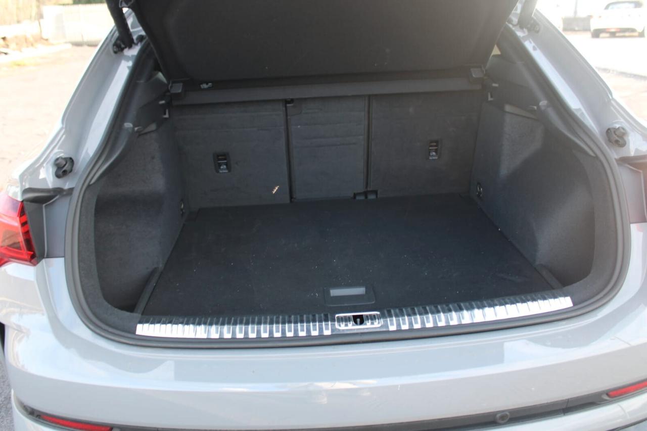 Audi Q3 RS Q3 SPB quattro S tronic