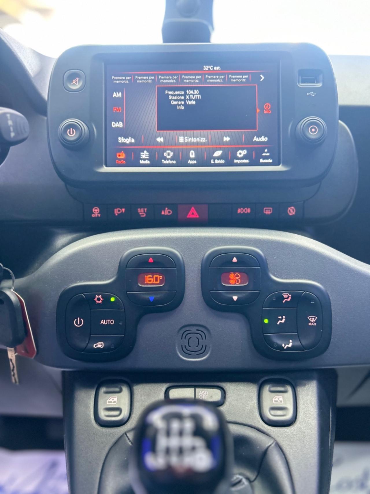 Fiat Panda 1.0 FireFly Hybrid City Cross 2022