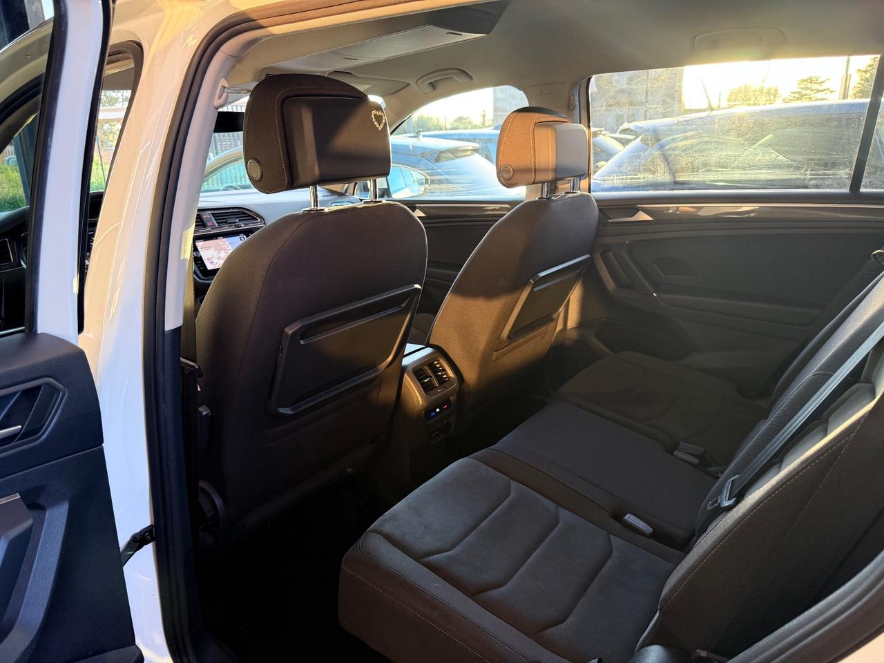 Volkswagen Tiguan Allspace 2.0 BiTDI SCR DSG 4MOT. Advanced R-Line BMT