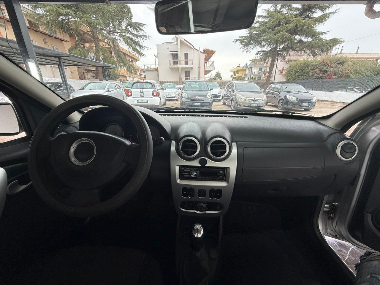 Dacia Sandero 1.2 16V Lauréate