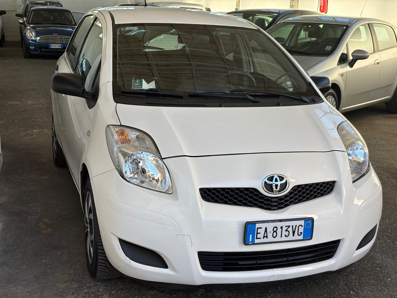 Toyota Yaris 1.0 5 porte Sol
