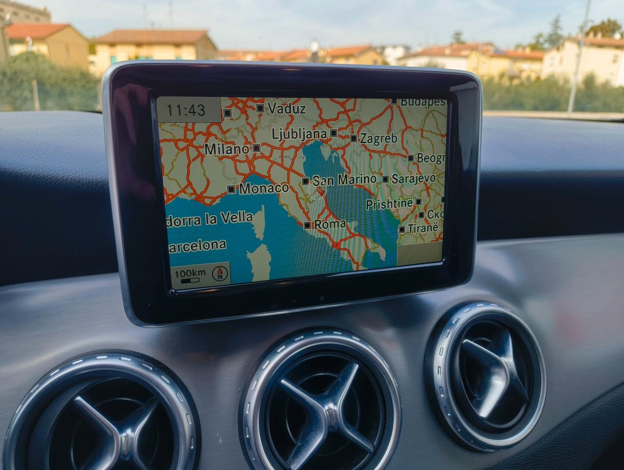 Mercedes-benz GLA 180 CDI Automatic PREMIUM
