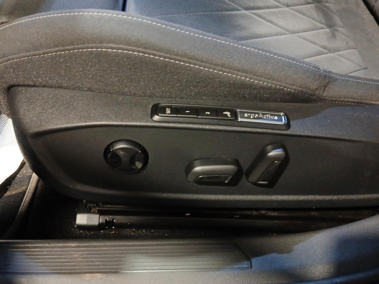 Volkswagen Golf 1.5 TSI EVO Style 130CV