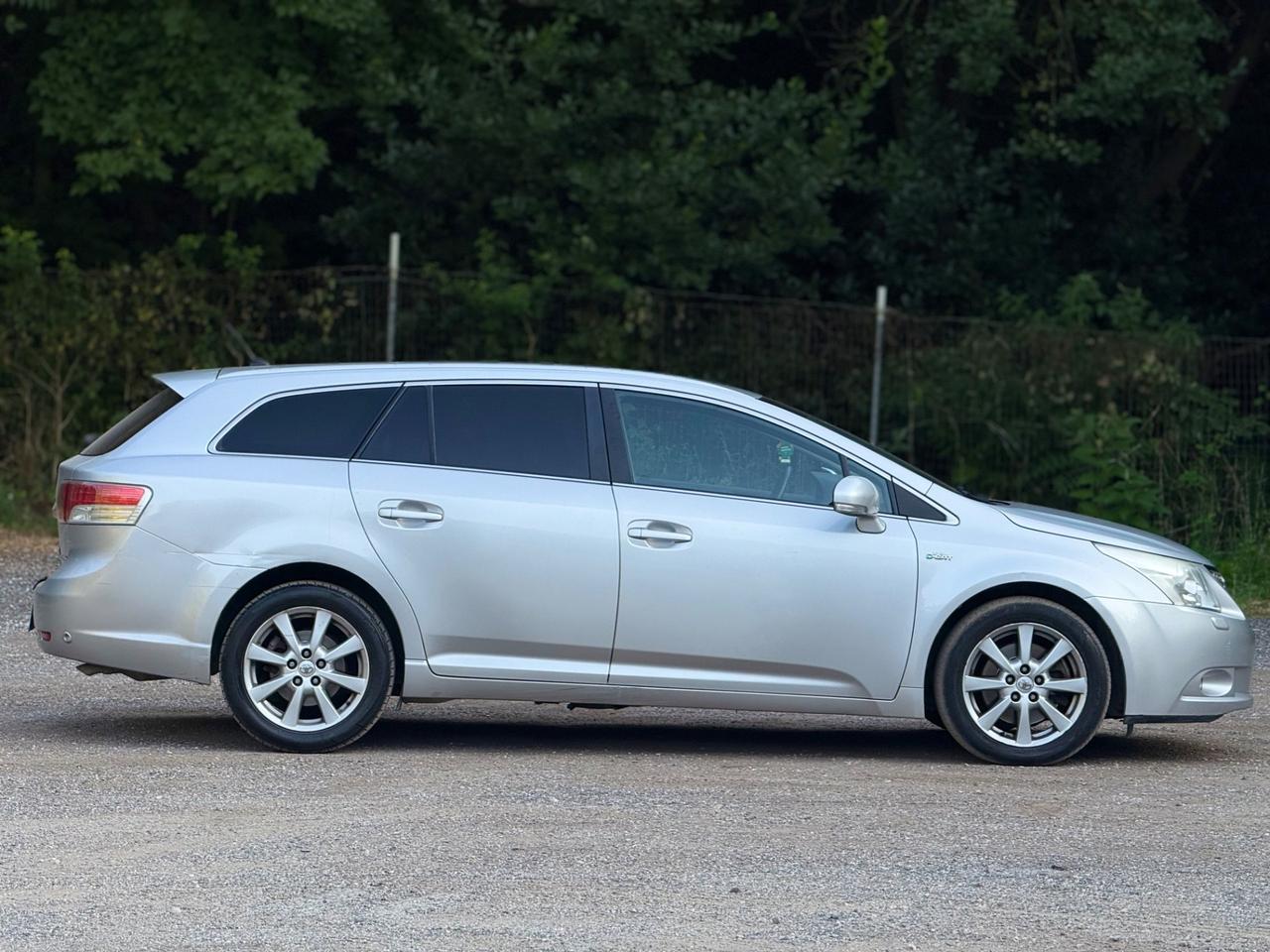 Toyota Avensis 2.2 D-Cat aut. Wagon Executive