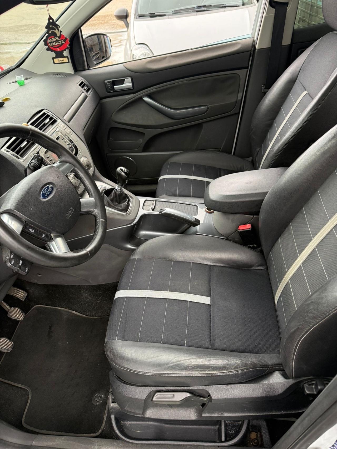 Ford kuga 4x4 titanium 2.0 TDCi neopatentati