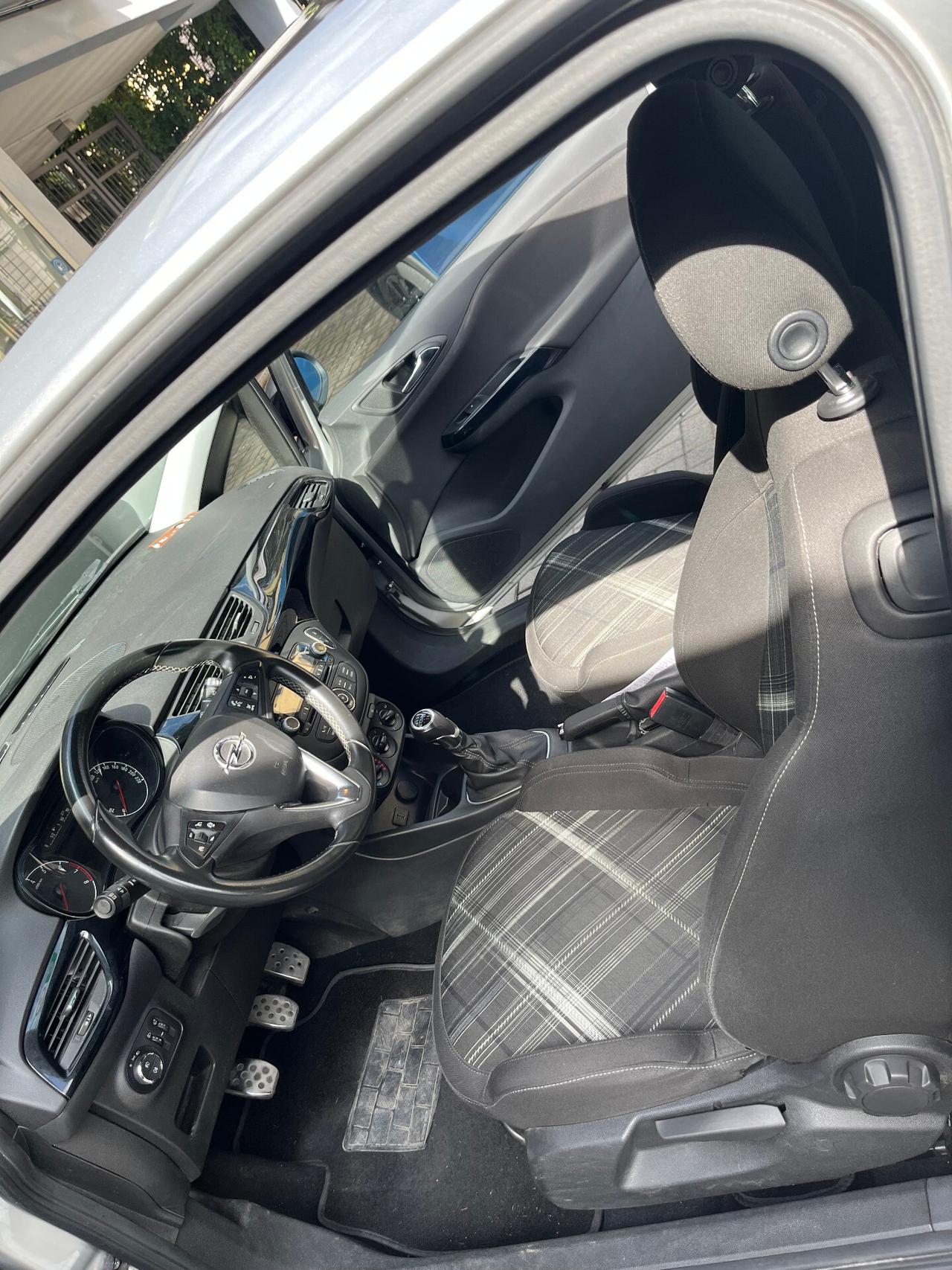 OPEL CORSA 1.2 BENZINA 3 PORTE - ANCHE PER NEOPATENTATI - 2017