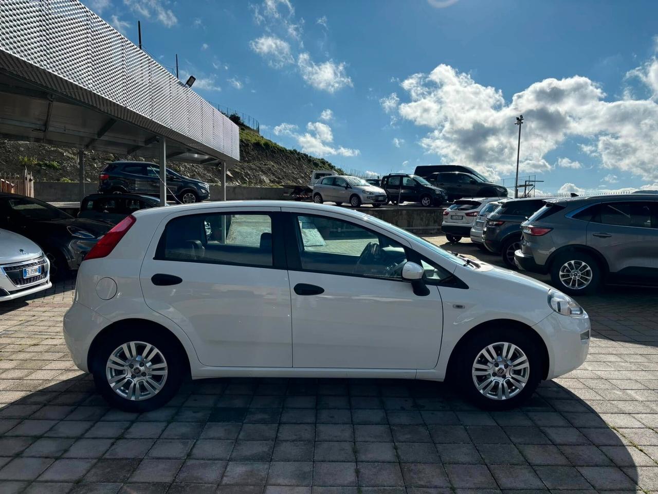 FIAT PUNTO 1.3 - 2014