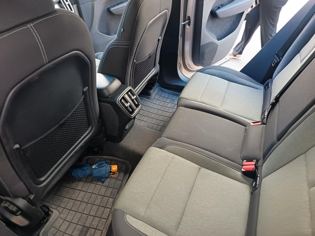 Volvo XC40 Core Autocarro N1 Detraibile al 100%