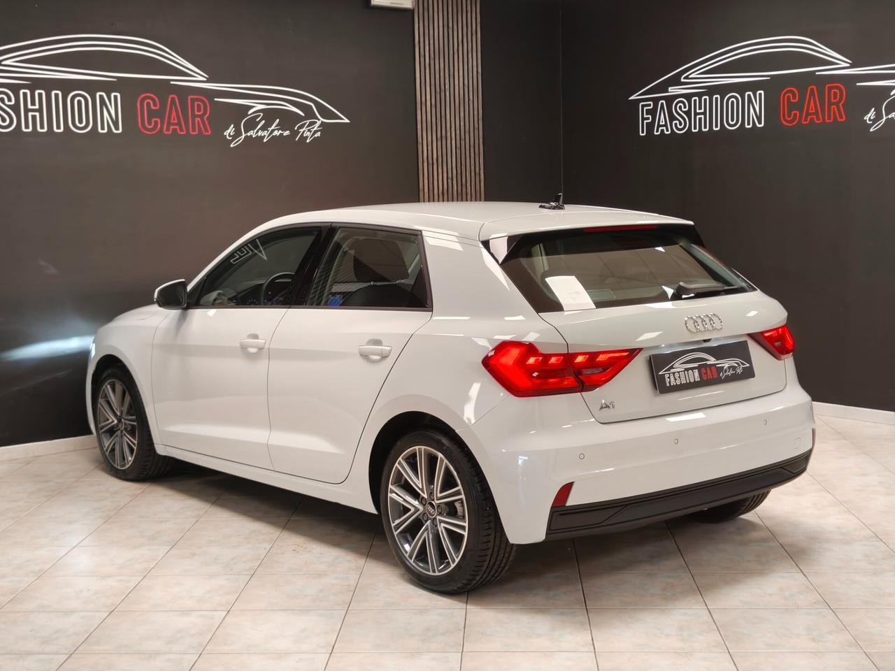 Audi A1 SPB 30 TFSI Identity Black