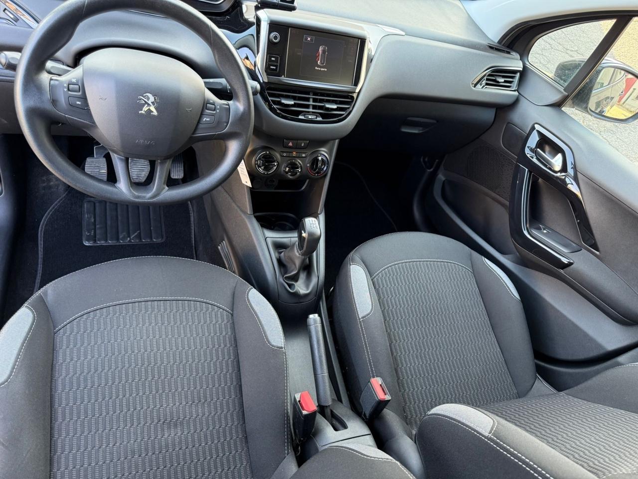 Peugeot 208 1.0 BENZINA NEOPATENTATI 76 MILA KM