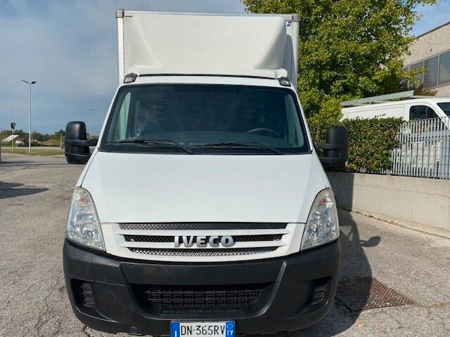 Iveco Daily 35C15 3.0 Hpi PL-RG Cabinato