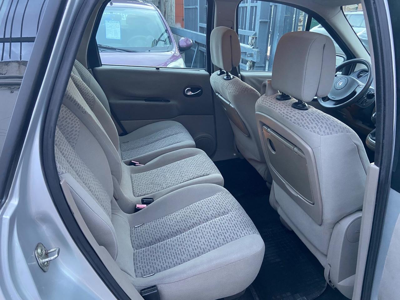 Renault Scenic Scénic 1.9 dCi/130CV Dynamique