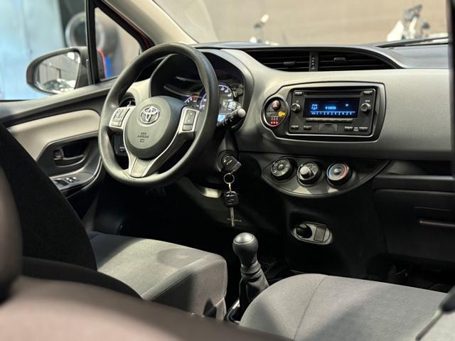 TOYOTA Yaris 1.0 5 porte Cool