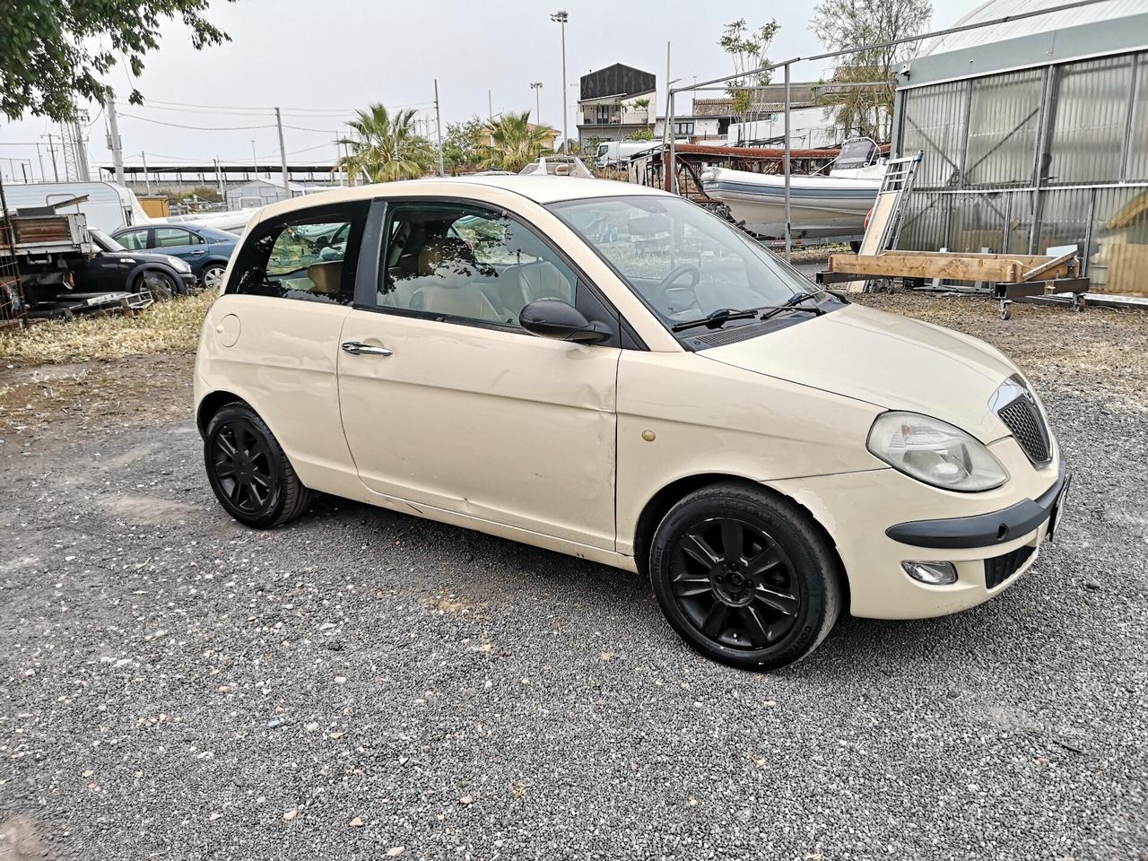 Lancia Ypsilon 1.3 Multijet 16V Argento