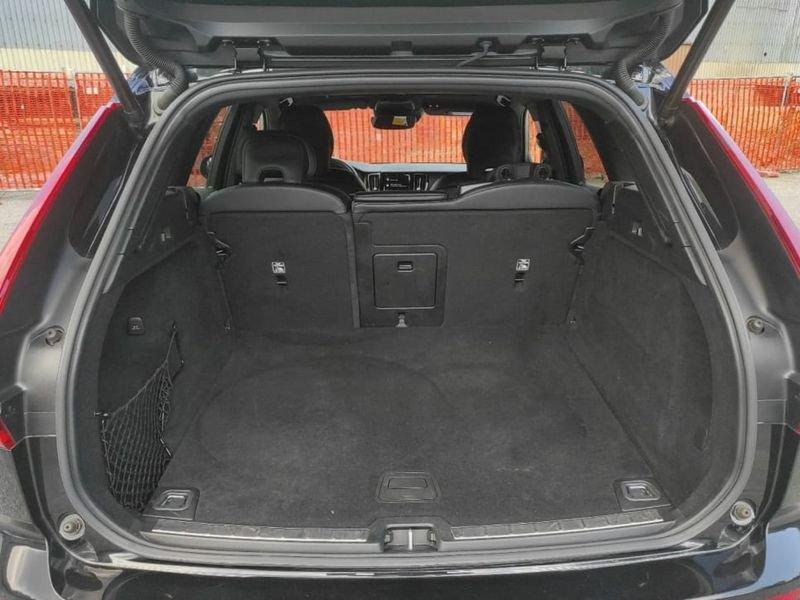 Volvo XC60 2.0 B4 R-DESIGN AWD AUTO MY20