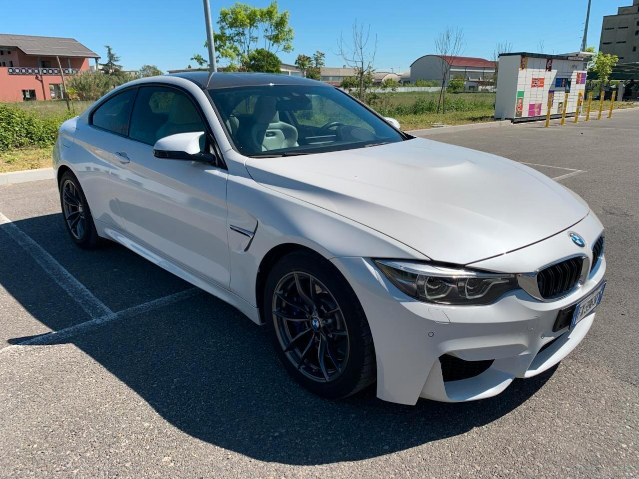 Bmw M4 3.0 dkg Head-Up + Harman-Kardon OK PERMUTE