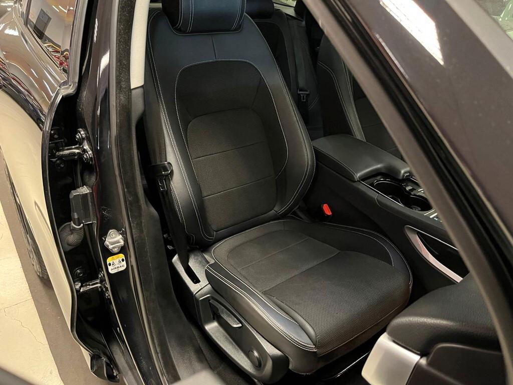 Jaguar F-Pace 2.0 D 180 CV AWD R-Sport