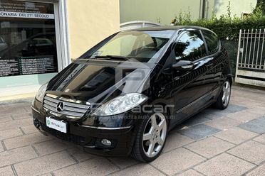 MERCEDES A 200 Turbo Coupé Avantgarde