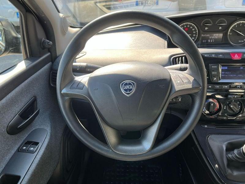Lancia Ypsilon 1.0 FireFly 5 porte S&S Hybrid Alberta Ferretti