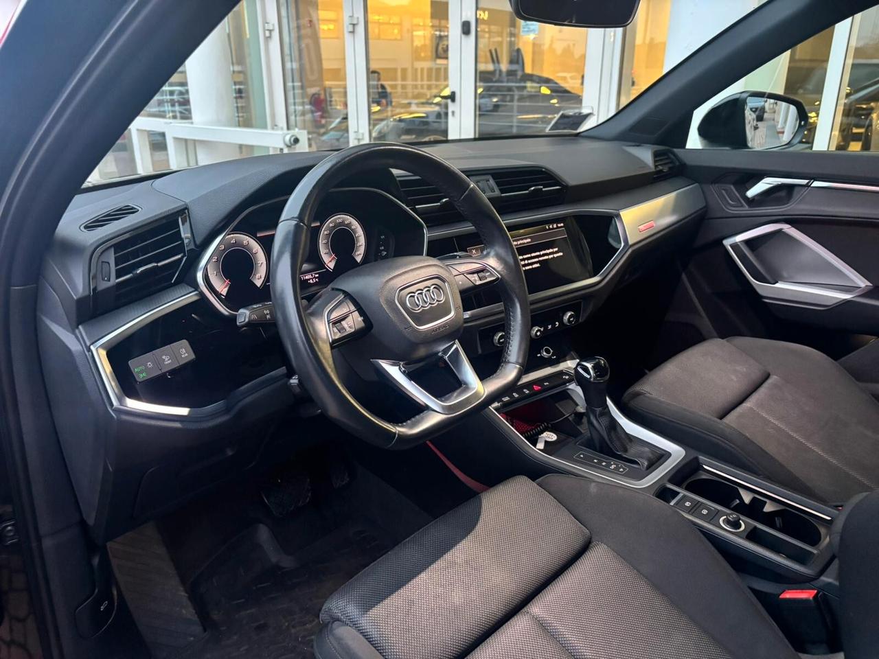 Audi Q3 35 TFSI S tronic Business