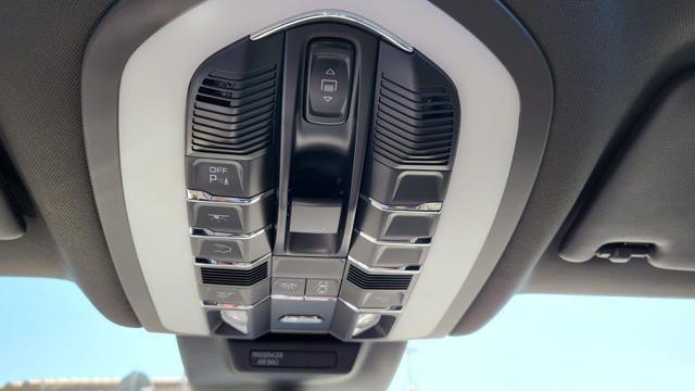 PORSCHE Macan 2.0 245 CV PDK TETTO PELLE VENTILATI PDLS RADAR