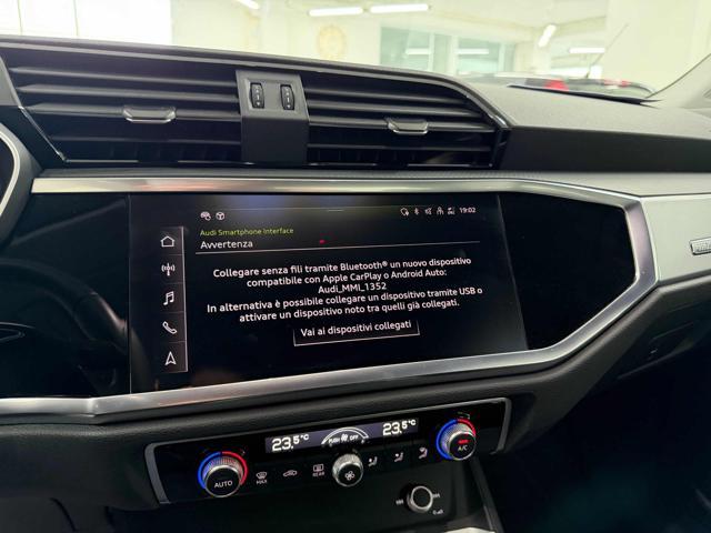 AUDI Q3 35 TDI S tronic Business NAVI