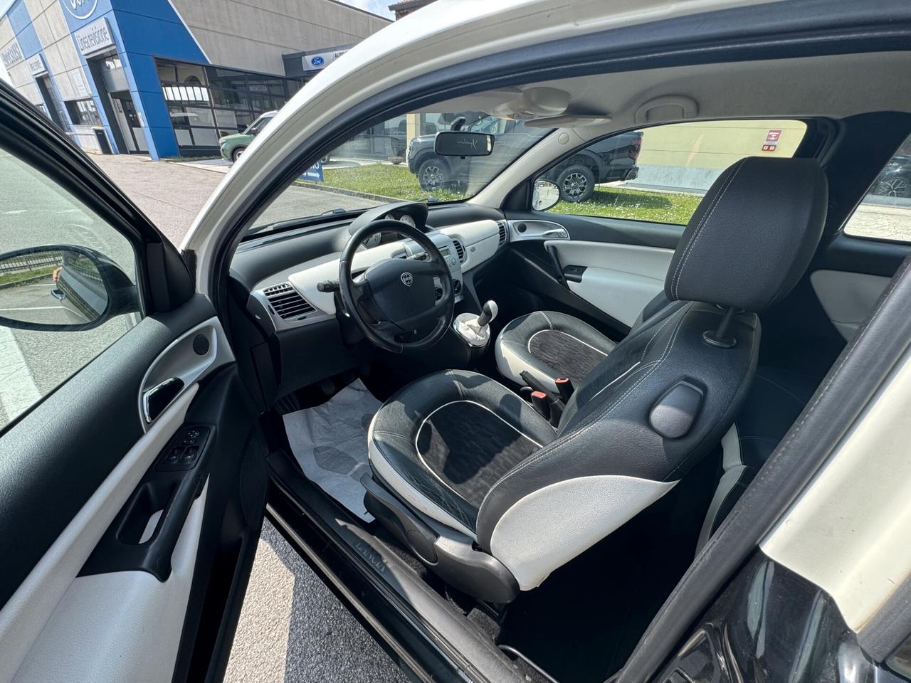 Lancia Ypsilon 1.3 MJT 75CV Elle Edition