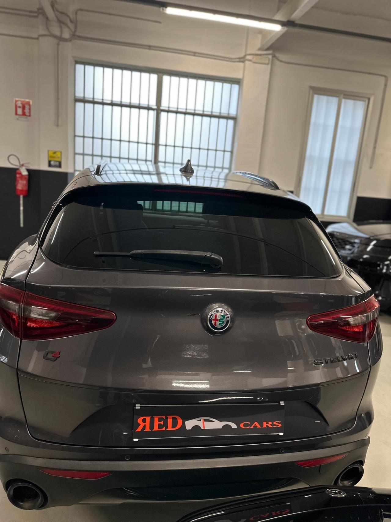 Alfa Romeo Stelvio 2.2 Turbodiesel 190 CV AT8 Q4 B-Tech