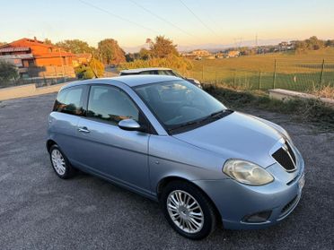 Lancia Ypsilon 1.3 MJT 90 CV Oro