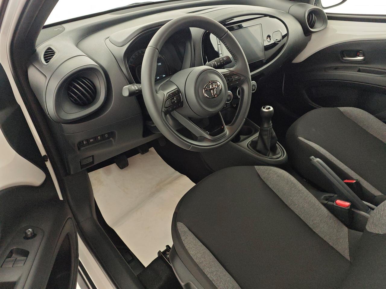 Toyota Aygo X 1.0 VVT-i 72 CV 5 porte Active