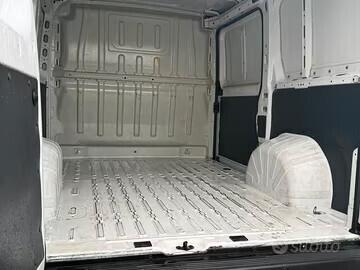 Fiat Ducato Peugeot Boxer 330 2.2 Diesel 140 cv L1H1