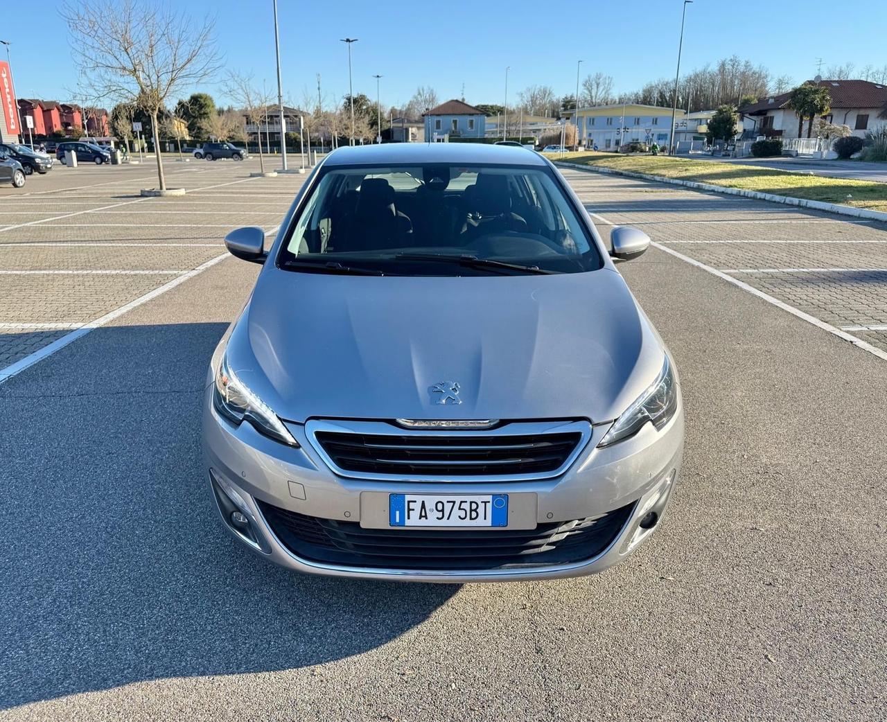 Peugeot 308 PureTech Turbo 130 S&S GT Line*Navi*Euro 6