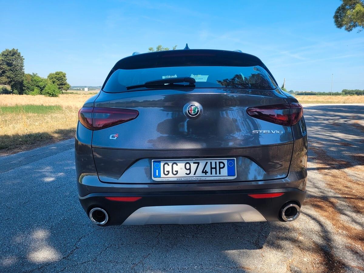 Alfa Romeo Stelvio 2.2 Turbodiesel 190 CV AT8 Q4 Business