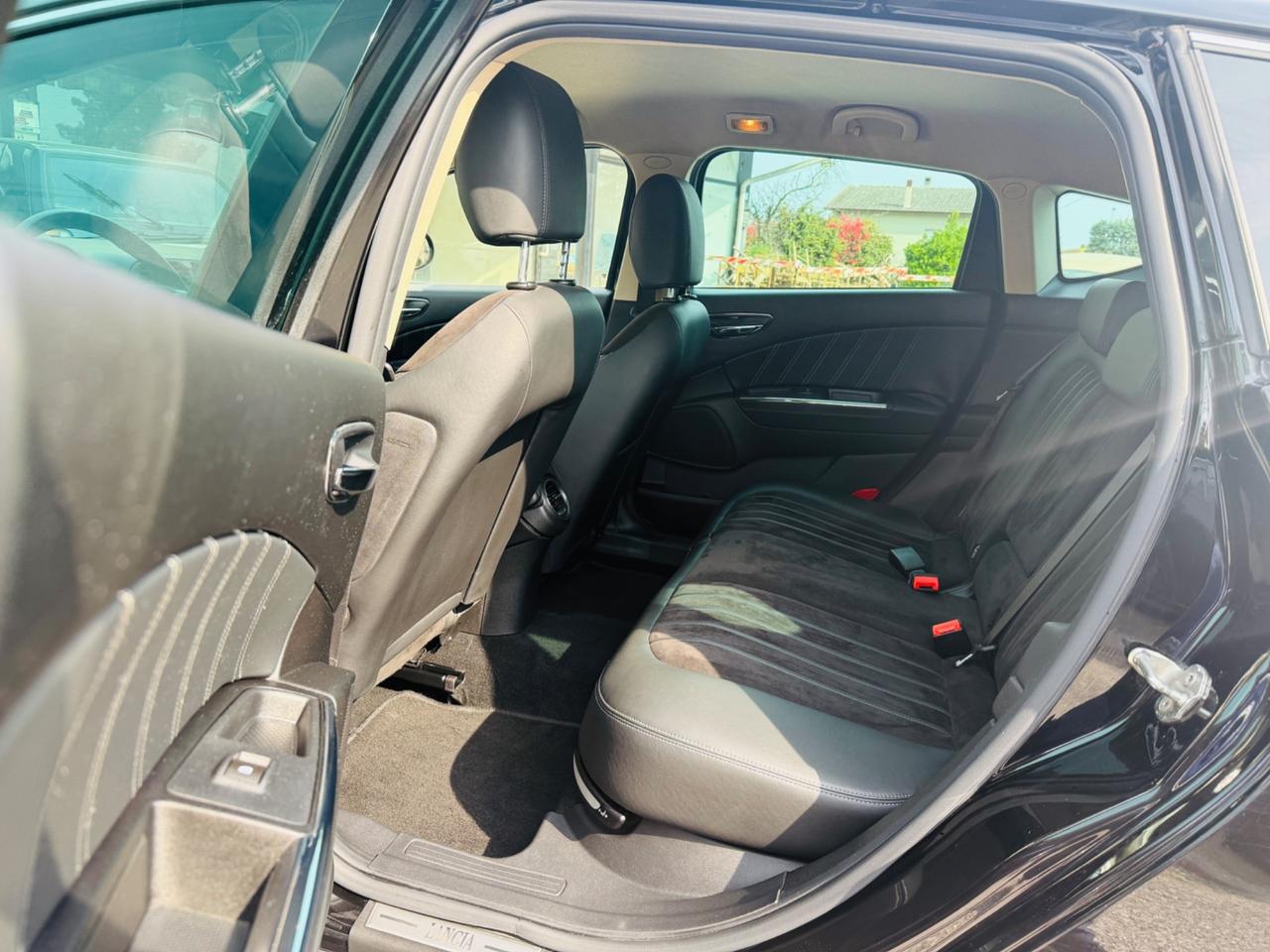 Lancia Delta 1.6 MJT DPF Gold