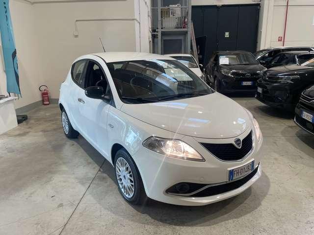 Lancia Ypsilon 1.2 Gold 69cv