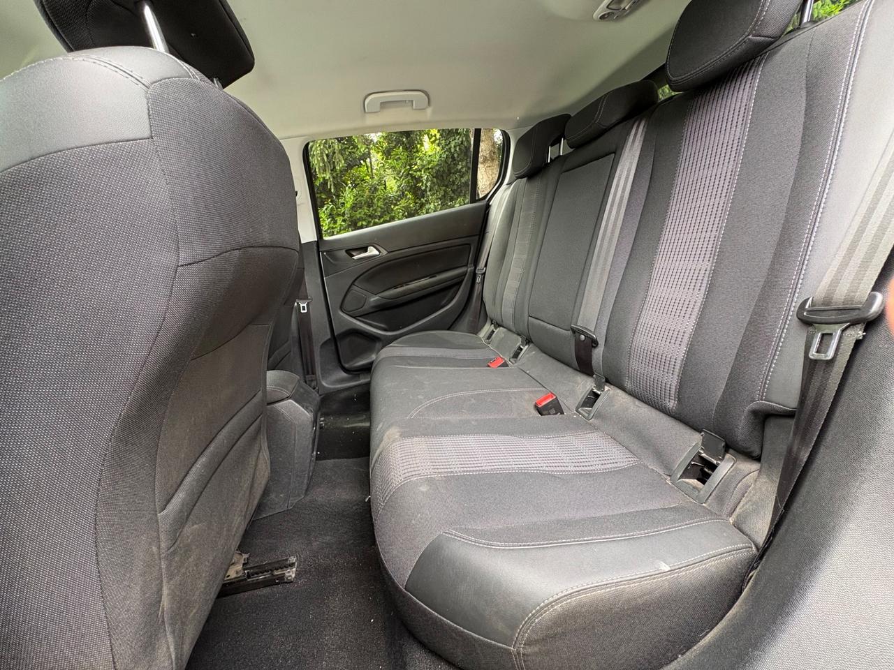 Peugeot 308 1.2 Allure Pack 131cv