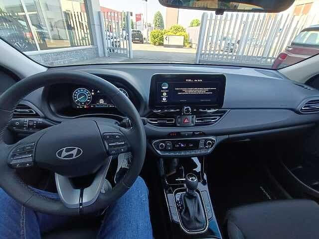 Hyundai i30 Berlina Mild Hybrid 1.0 TGDi 100cv DCT BUSINESS