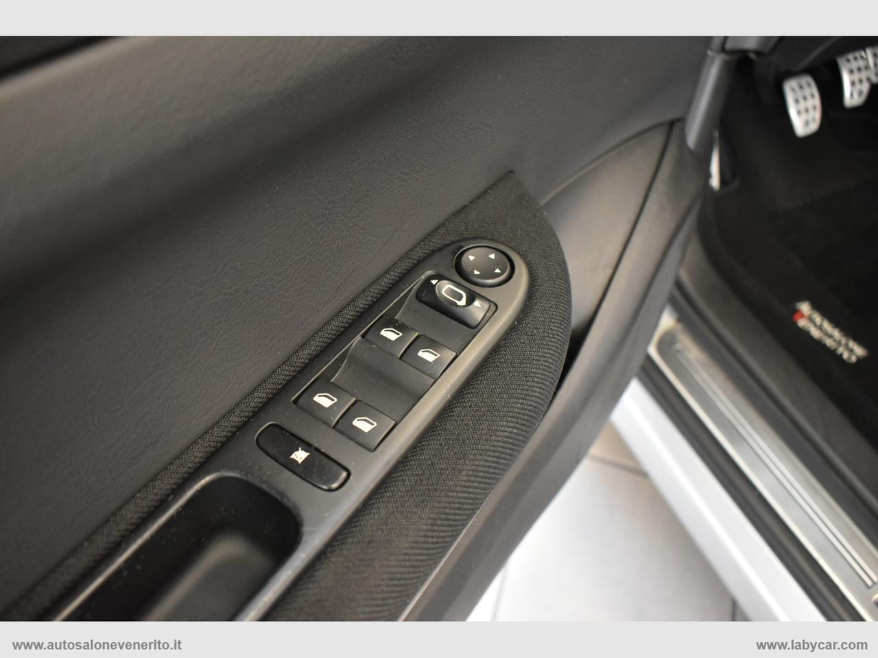 PEUGEOT 307 1.6 16V CC Tecno