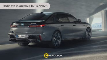 BMW i7 M70