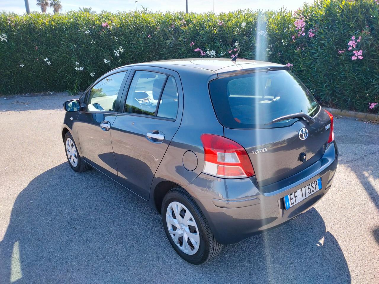 Toyota Yaris 1.4 D-4D DPF 5 porte Sol