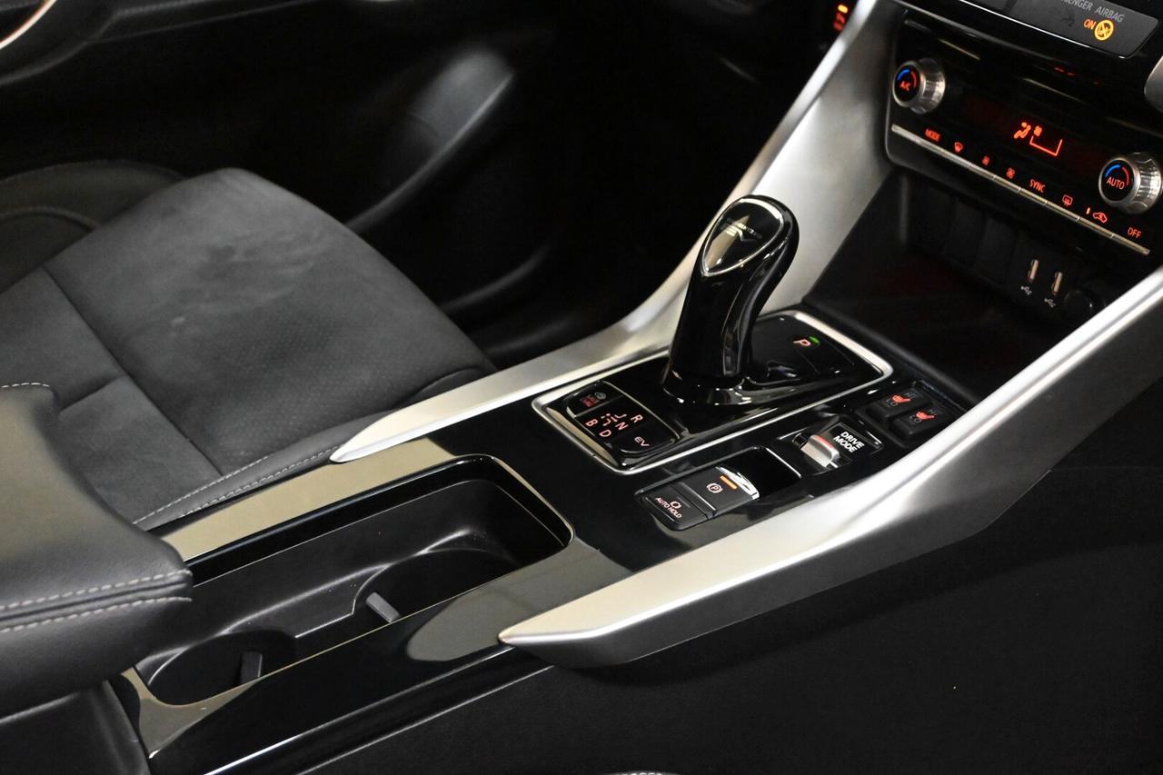 MITSUBISHI Eclipse Cross Eclipse Cross 2.4 MIVE...