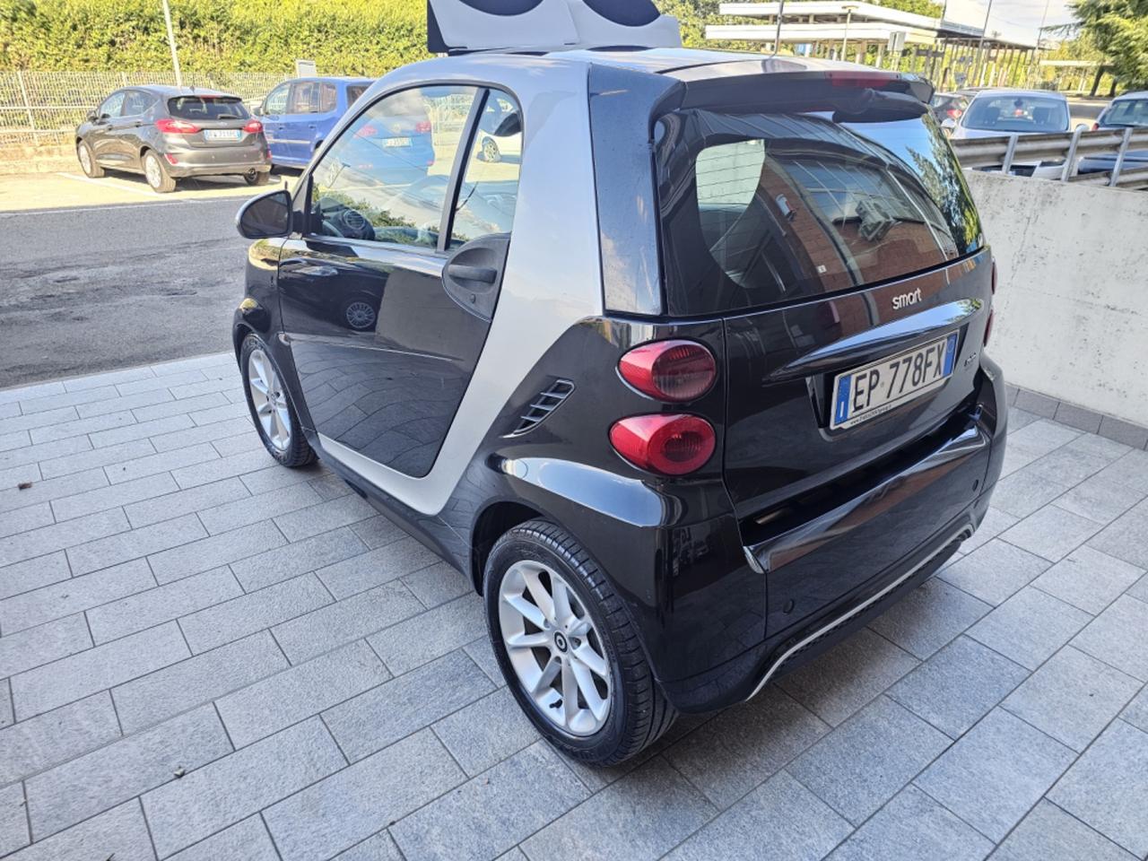 Smart ForTwo 1000 52 kW MHD coupé passion