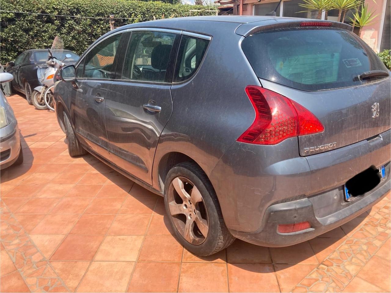 Peugeot 3008 ricambi 1.6 HDi 112CV Business