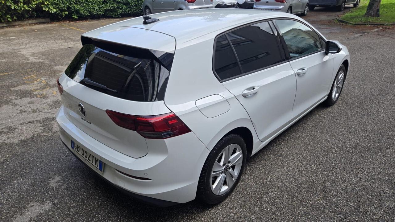 Volkswagen Golf 2.0 TDI SCR Style Neopatentati