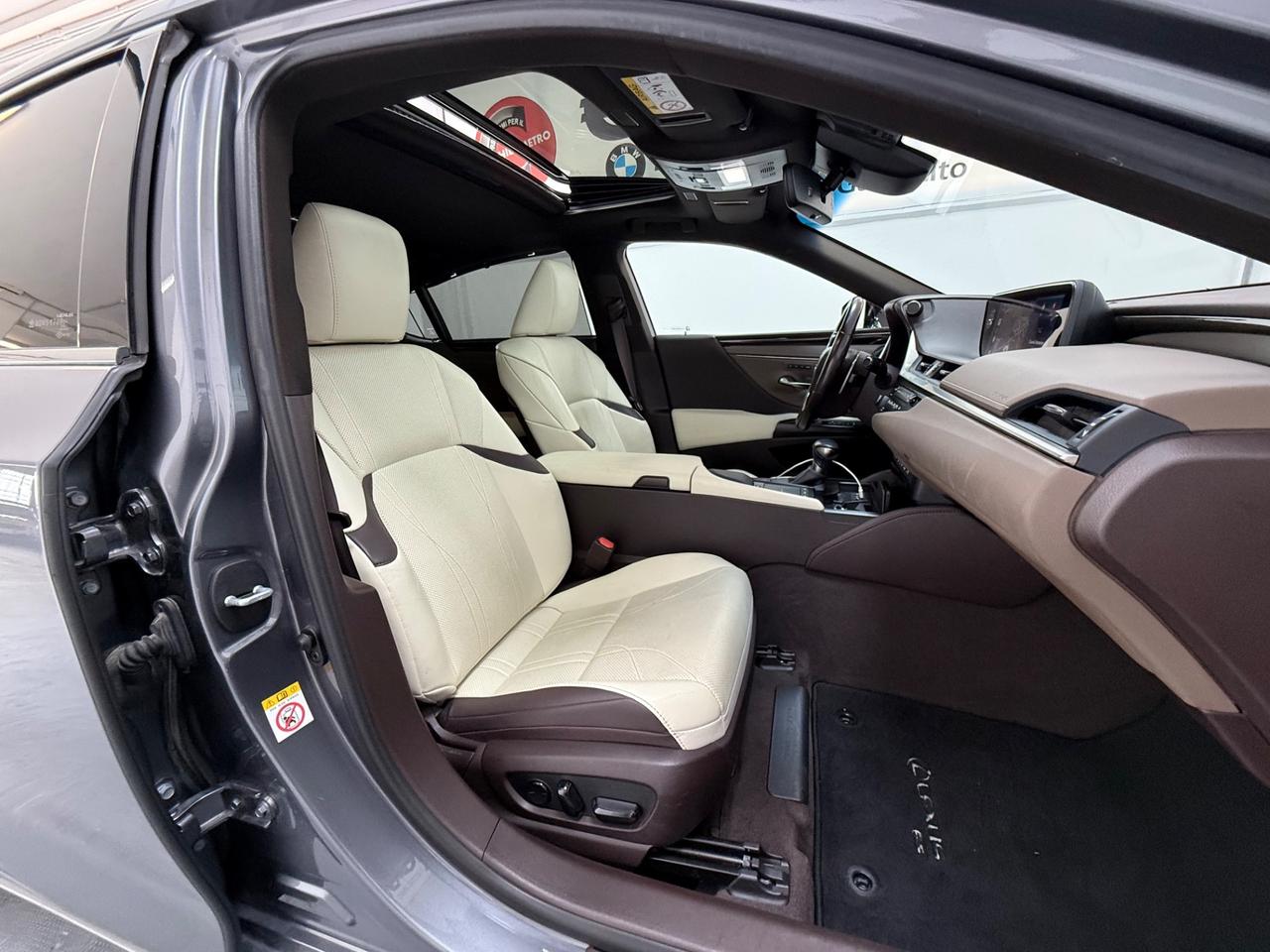 Lexus ES 300 2.5 Hybrid 218CV Tot Luxury 09/2019 Euro 6D