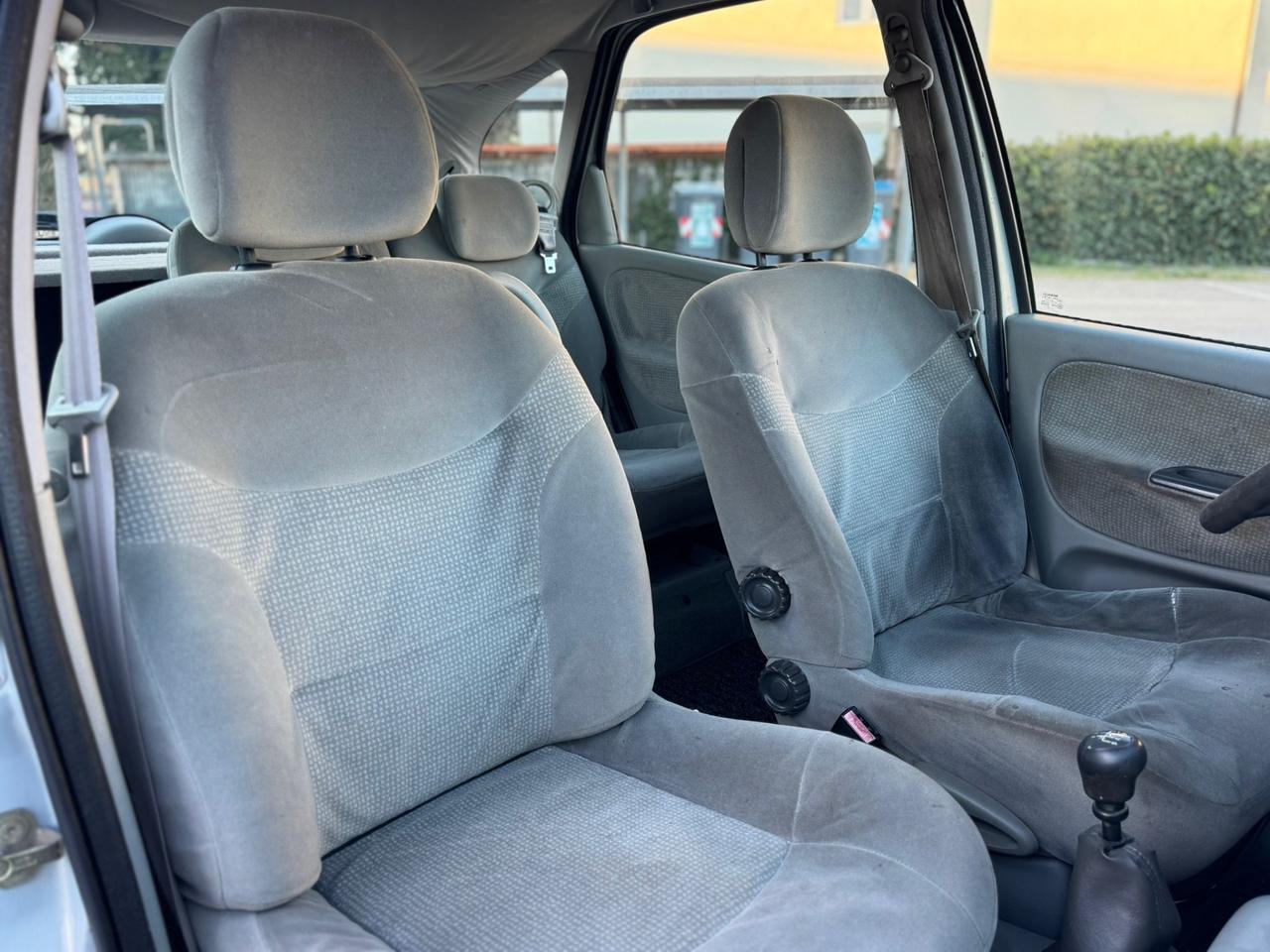 Renault Megane Scénic 1.9 dCi cat Expression