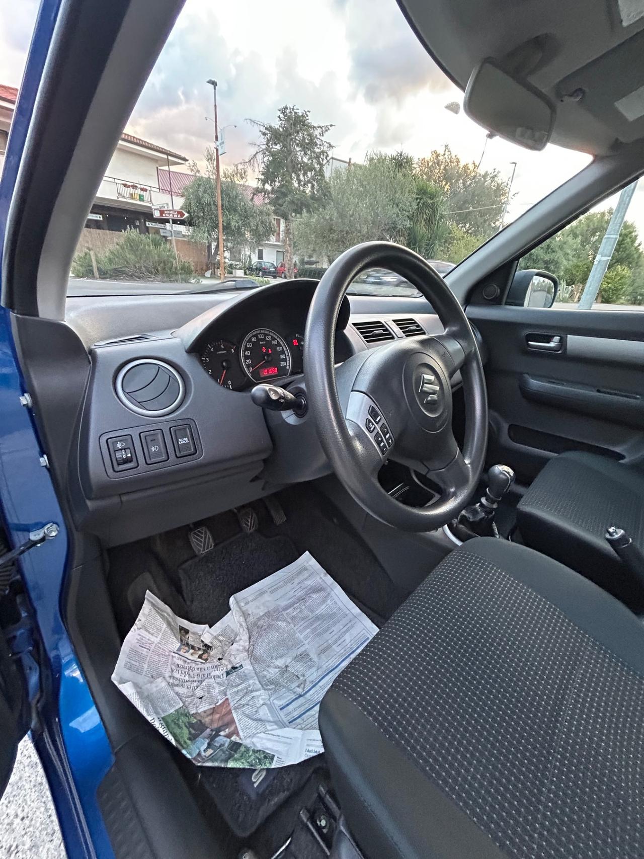 Suzuki Swift 1.3 DDiS 5p. GLX