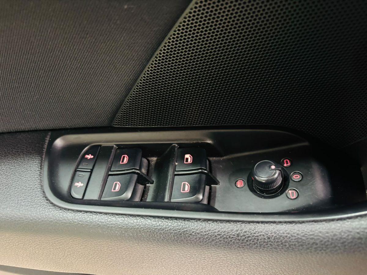 Audi A3 Sportback 1.6 TDI S tronic Ambition S-Line