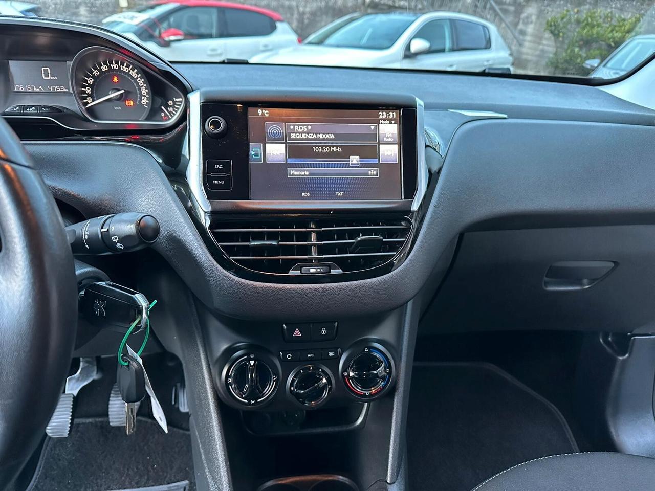 Peugeot 208 BlueHDi 75 5 porte Allure